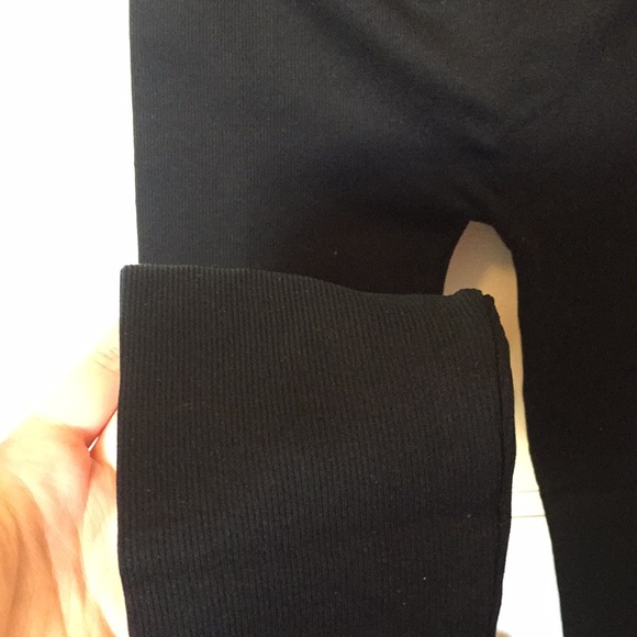 Black Ribbed Leggings by Guess Jeans - Picture 3 of 4